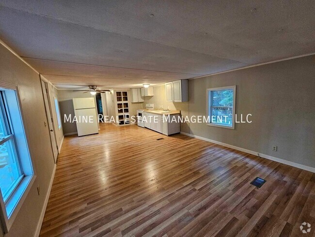 Building Photo - 19 Balsam Ln