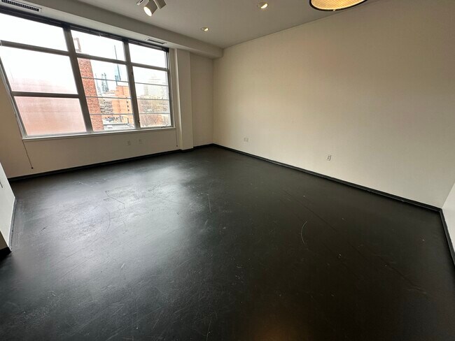 Foto del edificio - 147 E Berkeley St