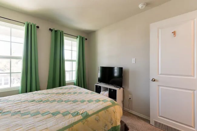 Photo - 8234 Glasgow Dr House