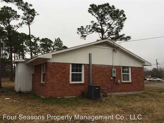 Building Photo - 3 br, 1 bath House - 182 Orange Court