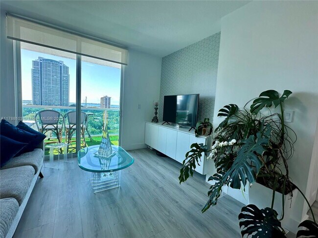 Foto del edificio - 1723 SW 2nd Ave