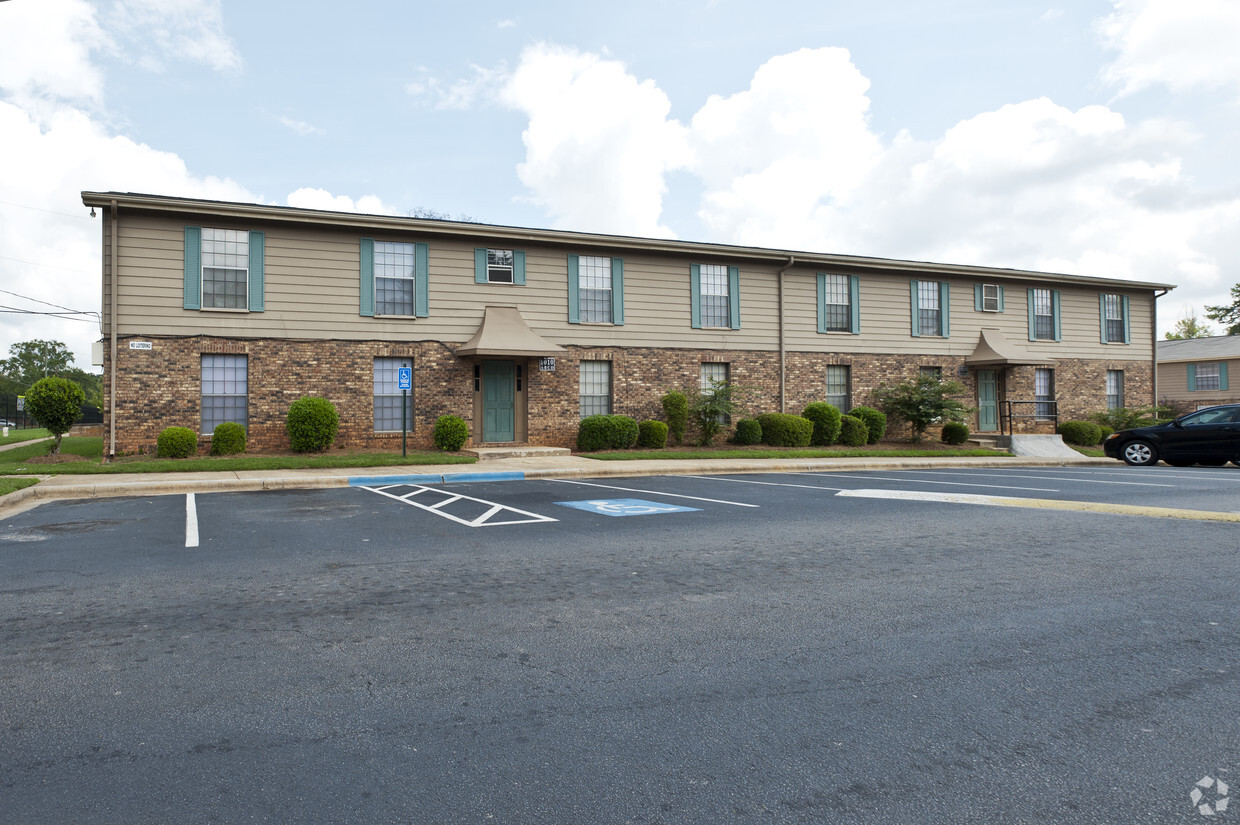 Building Photo - Heritage Apartments