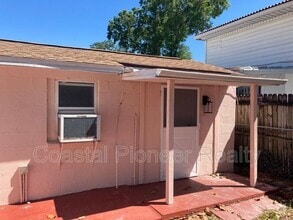 Building Photo - 3024 W Haya St