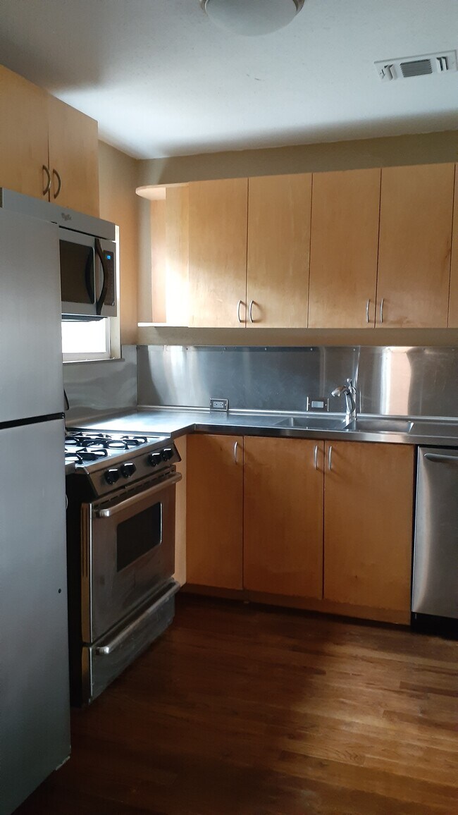 Foto del edificio - 3513 Garfield St