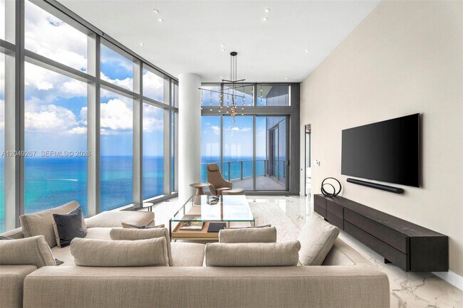 Foto del edificio - 15701 Collins Ave