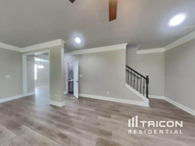 Foto del edificio - 115 Glenview Dr