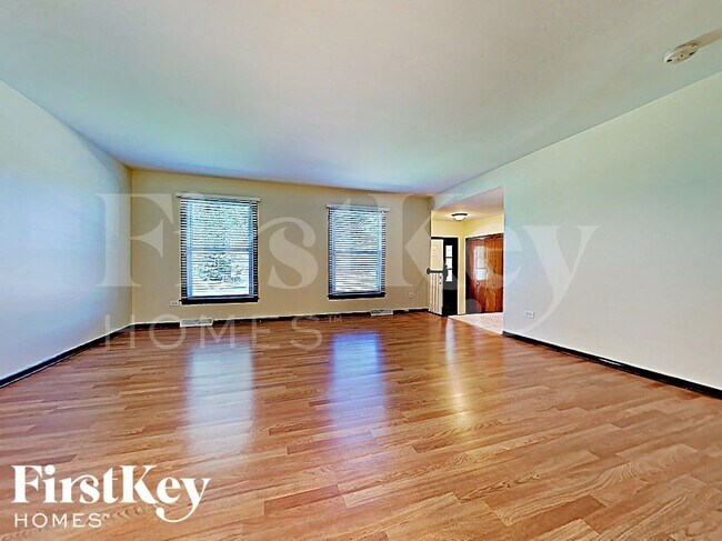 Foto del edificio - 22600 Amy Dr