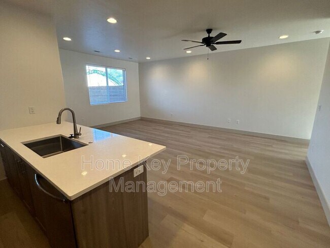 Foto del edificio - 960 Heritage Dr