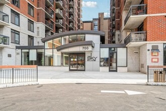 Building Photo - 759 2nd St