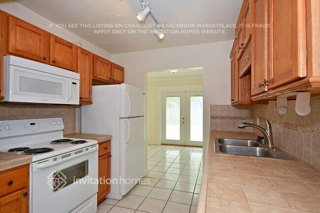 Foto del edificio - 7602 NW 40th St