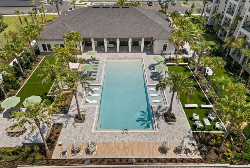 Foto principal - 1310 Ridge View Dr