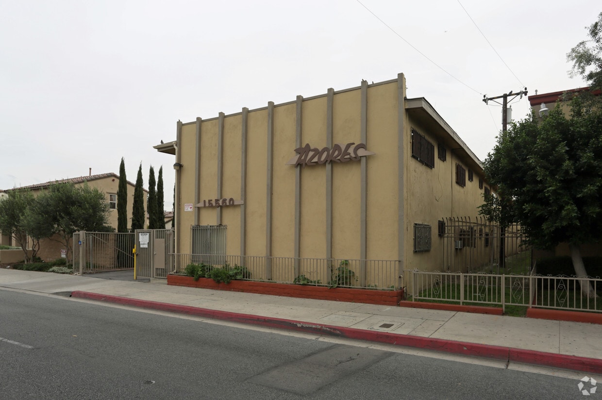 Building Photo - 15560 Orange Avenue