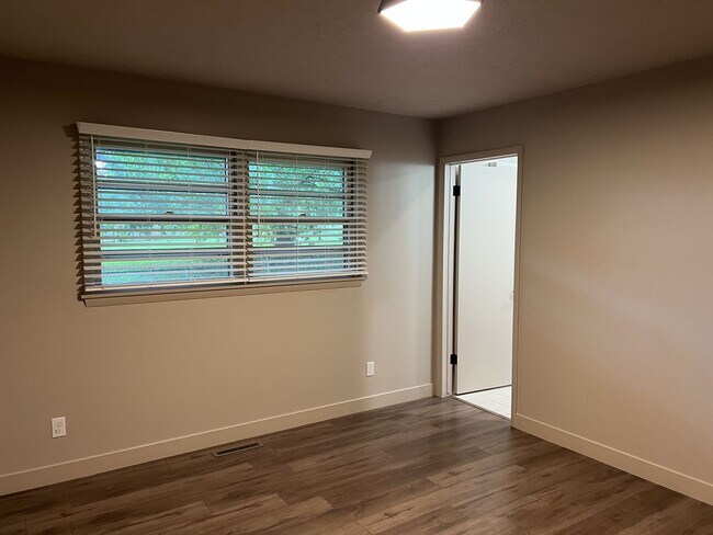 Building Photo - Contemporary Design and Open Spaces