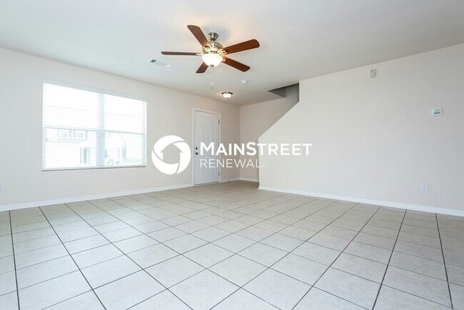 Building Photo - 3 Bedroom Pet-Friendly Home in Columbia, TN with Main Street Renewal