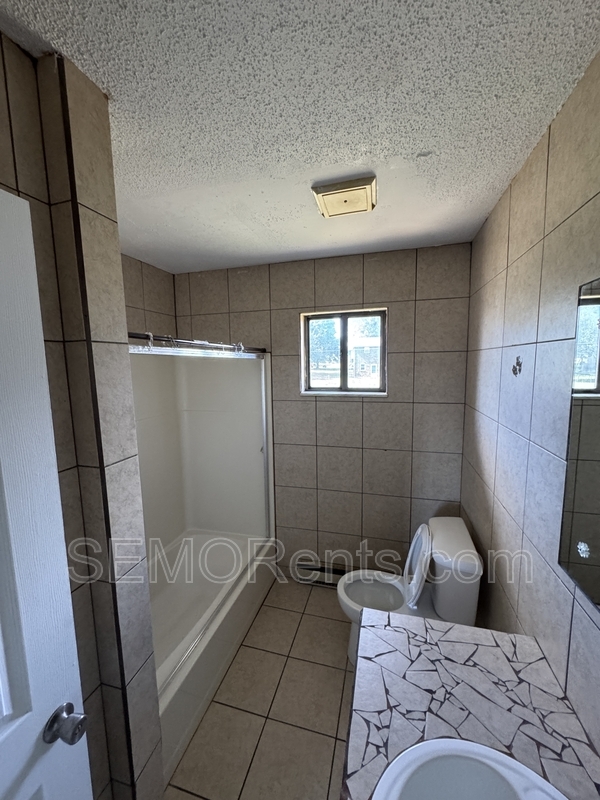 Foto del edificio - 315 East Ln