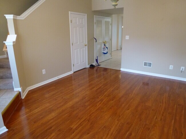 Foto del edificio - 12406 Selkirk Cir