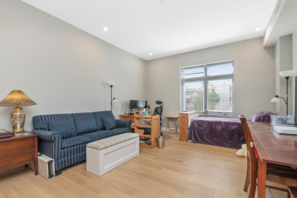 Foto principal - 240 Mystic Ave