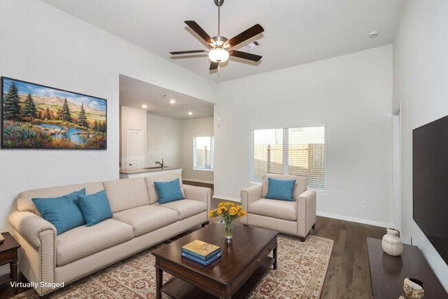 Building Photo - 208 Lgt Smt Dr