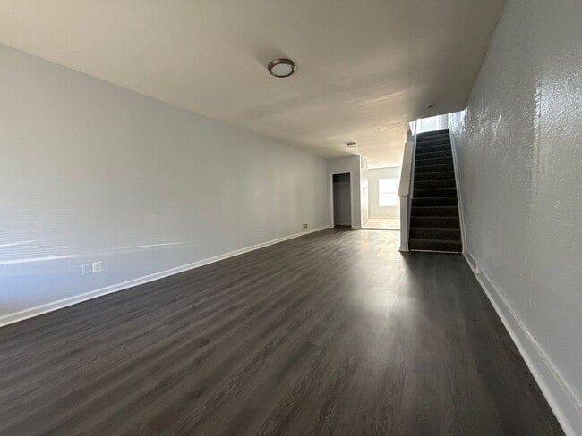 Building Photo - Beautiful Three - Bedroom Home In Baltimore