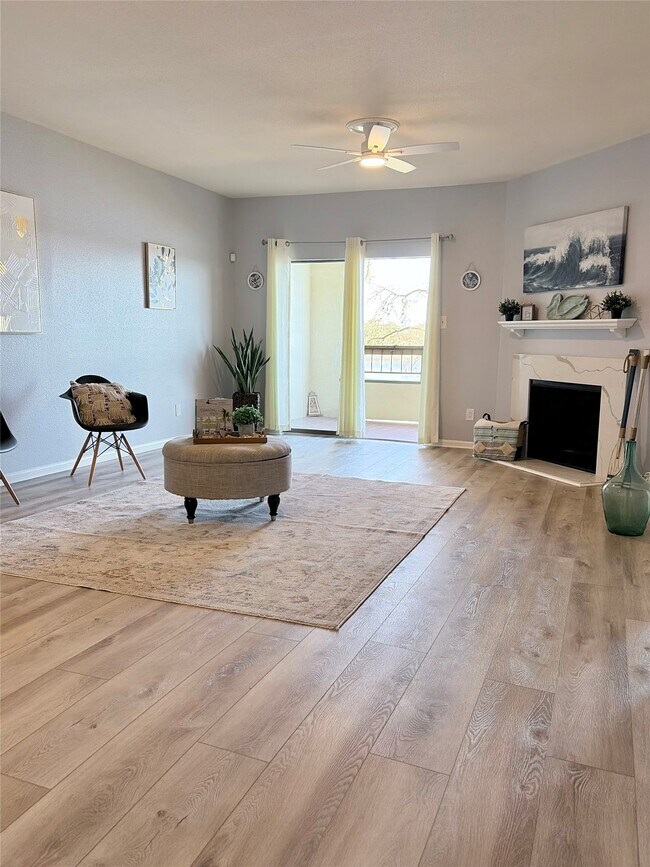 Foto del edificio - 18809 Egret Bay Blvd