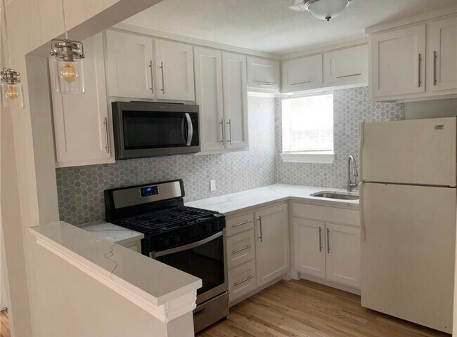 Foto del edificio - 3214 Inwood Rd