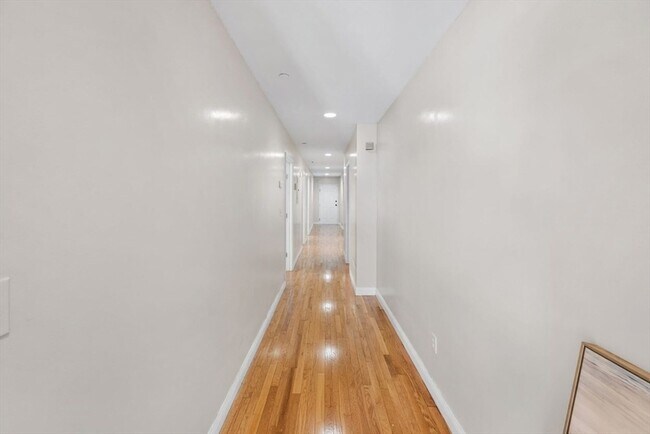 Foto del edificio - 119 Homestead St