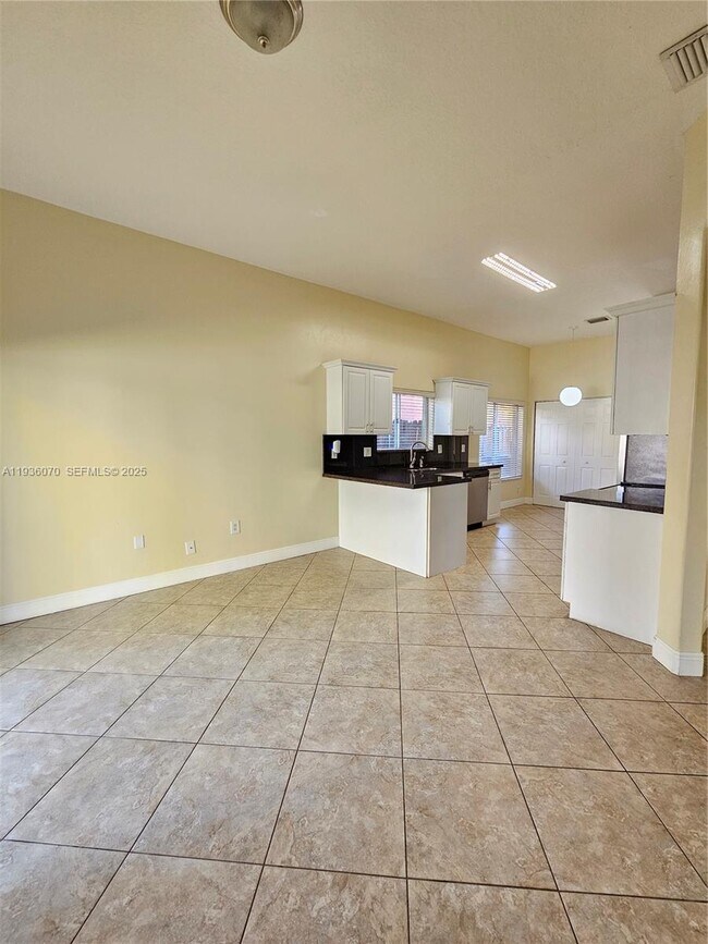 Foto del edificio - 14209 SW 160th Ct