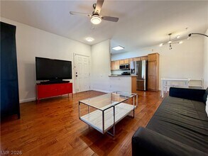 Building Photo - 2291 W Horizon Ridge Pkwy