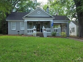 Building Photo - 3244 Montezuma Rd