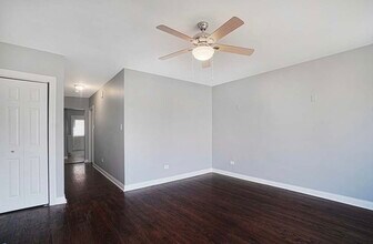 Building Photo - 8549 S Aberdeen St