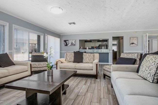 Welcome to our Clubhouse! - Woodhollow Apartments