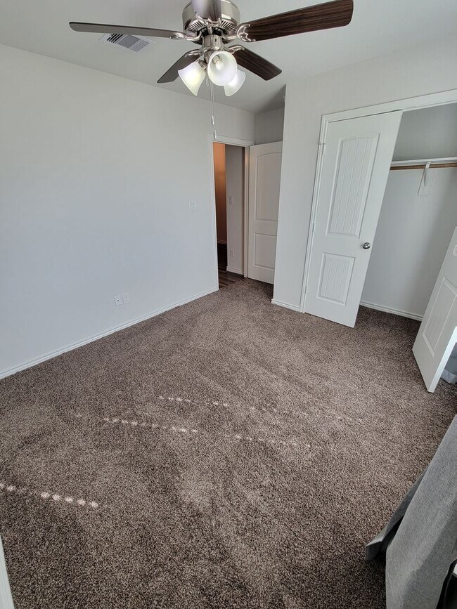 Foto del edificio - Bryan - 4 Bedroom / 3 Bath home in Pleasan...