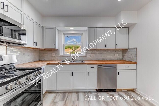Foto del edificio - 8620 S Winchester Ave