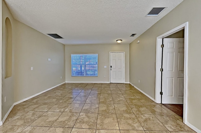 Foto del edificio - 610 Fisher Ct