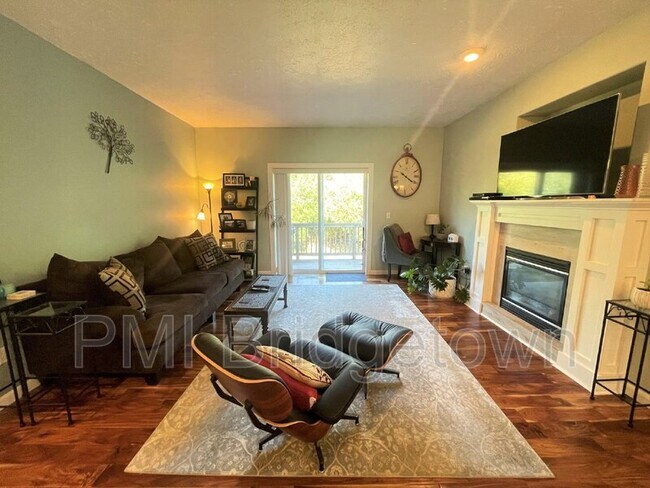 Foto del edificio - 1723 NW Wonderview Ave