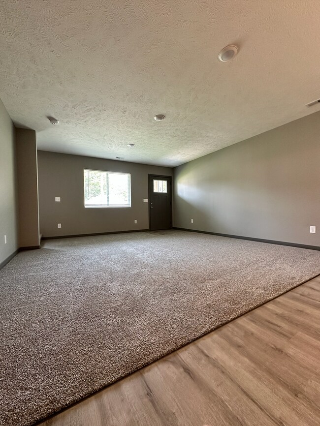 Foto del edificio - 6713 Ballard Ave