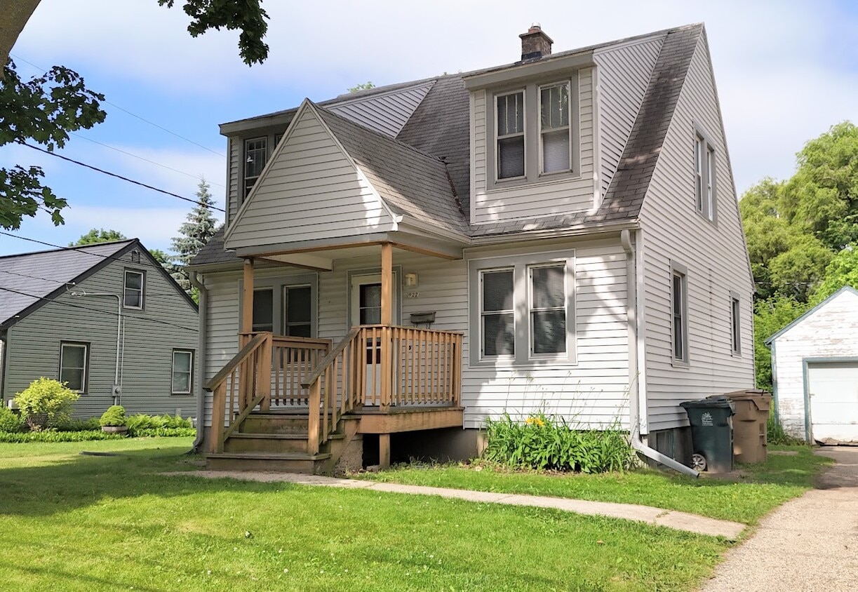 Primary Photo - 922 N Fair Oaks Ave