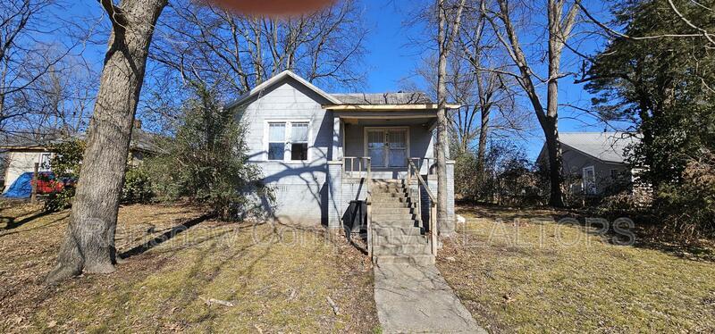 Primary Photo - 714 Tucker St