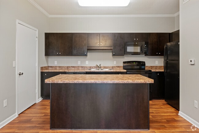1BR, 1BA - 800SF - Kitchen - Acas Verandas at Rocky Ridge