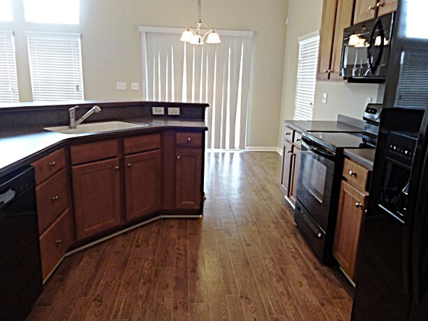 Building Photo - 7303 Coopers Hawk Dr