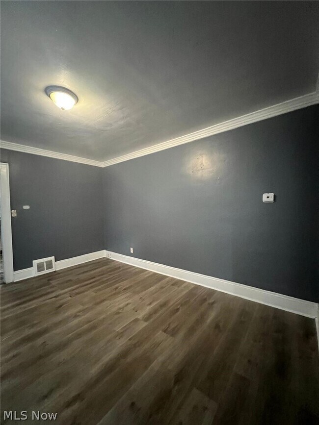 Foto del edificio - 9913 Mt Auburn Ave