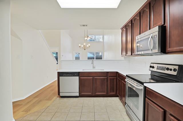 Foto del edificio - 9938 Wake Bridge Dr