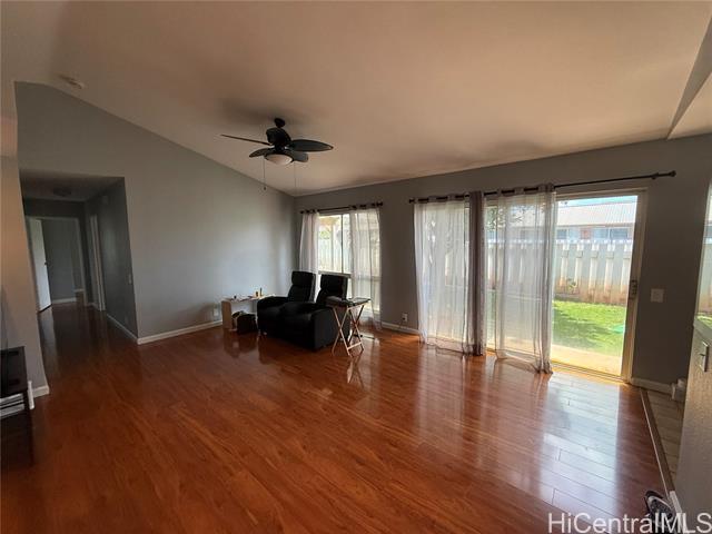 Foto del edificio - 91-1489-1489 Kaieleele St