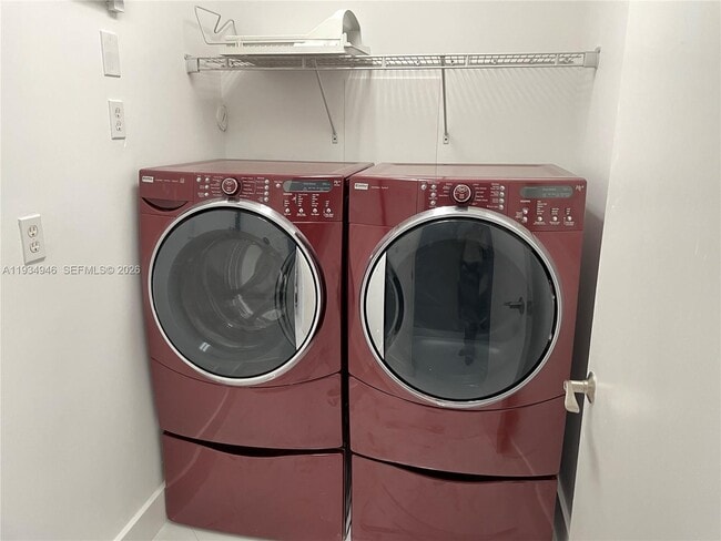 Foto del edificio - 14909 SW 15th St