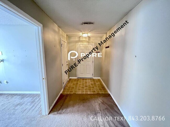 Foto del edificio - 5098 Thornton Dr