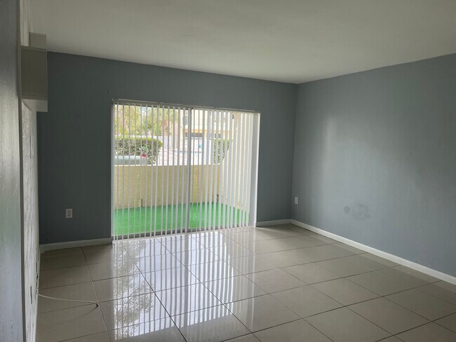 Foto del edificio - 13890 SW 90th Ave