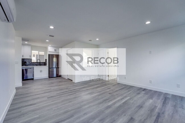 Foto del edificio - 3663 Budd St