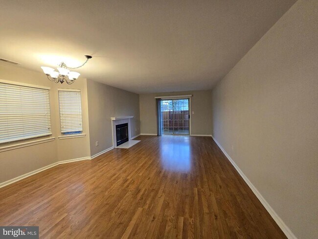 Foto del edificio - 3003 Danbury Ct