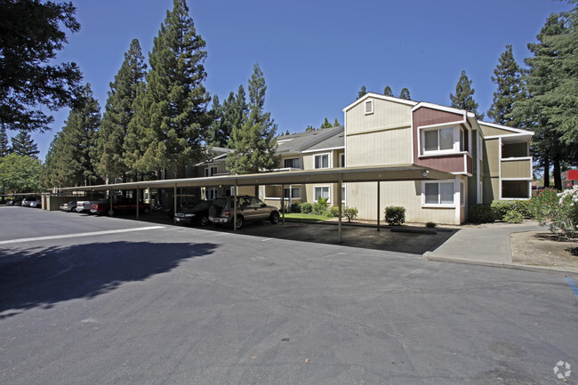 Building Photo - Redwood Square Apartments