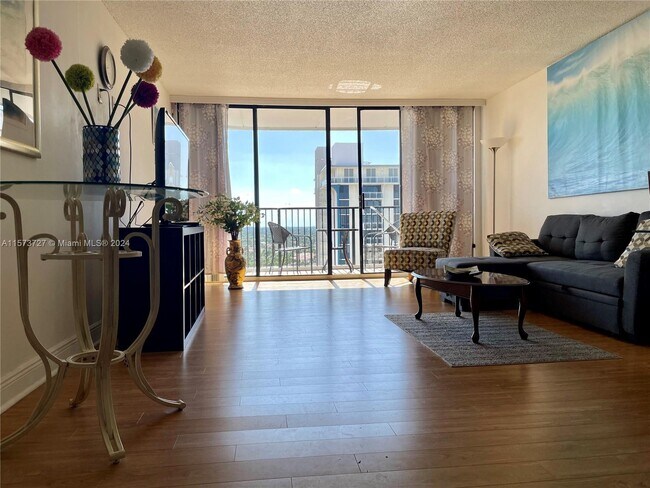 Building Photo - 2101 S Ocean Dr